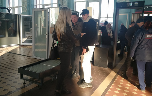 Налоговики пришли к пассажирам на ивановский ж/д вокзал